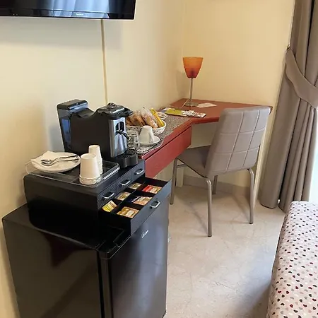 Ponte Capograssi Bed & Breakfast 3*