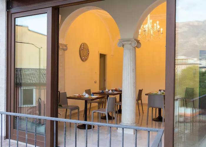 Ponte Capograssi Bed & Breakfast 4*